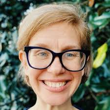 Elizabeth Hamby's Instagram, Twitter & Facebook