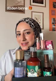 hediye zamanıı💝 katılm için👇🏽 #reklamm insta:iremcebirseyler • beni takp  et, videoyu beğen&kaydet • bir arkadasına gönder (kazanan kisiden ekran  görüntüsü isterim bu arada, hakka girmem) • sayfamda ...