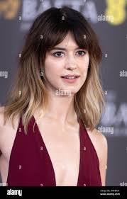 Daisy edgar jones hi-res stock photography and images