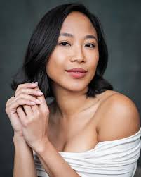 Cheers to 2023: one beautiful year of freedom in Manhattan. Summary of the  year: “Anni, amori amici e bicchieri di vino, nun se contano mai.” -Anthony  Capella (Years, friends lovers and glasses