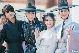 Love in the moonlight (english title) / moonlight drawn by clouds (literal title). Contact Support Moonlight Drawn By Clouds Actors Beautiful Love Stories