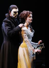 Mit Liebe Stirbt Nie Wird Andrew Lloyd Webbers Legendares Meisterwerk Das Phantom Der Oper Fortgesetzt Und Feiert Im Phantom Der Oper Liebe Stirbt Nie Musical
