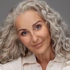 Isabella Pedersen's Instagram, Twitter & Facebook