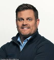 Sick tribute at site of UnitedHealthcare CEO Brian Thompson's death