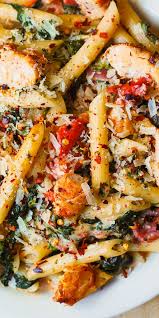 Chicken And Bacon Pasta With Tomatoes And Spinach And Creamy Garlic Sauce Easy Pasta Recipe With Lots Of Chicken Pasta Recipes Easy Pasta Recipes Bacon Pasta