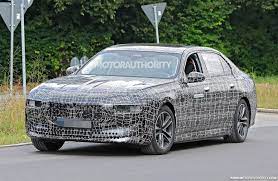 Our spy photographer was able to get a few shots of the interior, but as far as we can tell, the updates are minimal. 2023 Bmw I7 Spy Shots Next Gen 7 Series Electric Version Spotted Viruscars