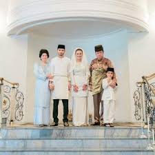 Tugas pengacaraan beri lebih masa bersama suami. Biodata Juliana Evans Artis Cantik Keturunan Melayu Inggeris Azhan Co