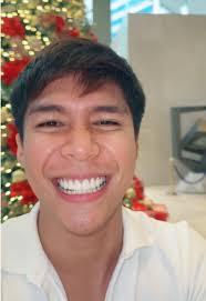 Dun sa likod ng Christmass tree... #fyp #trend #fypppppppppppppppppppp...