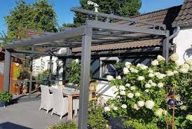 Das klassische terrassendach schützt eine am haus gelegene terrassenfläche und ist direkt an der hauswand montiert. Neues Terrassendach Das Mussen Sie Vorher Beachten Heim Haus Magazin
