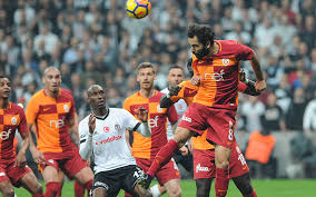 Dakikada quaresma'nın sol kanattan ortasında ceza sahası içinde topla buluşan babel'in kafa vuruşunda meşin yuvarlak kalenin üzerinden dışarı gitti. Galatasaray Besiktas Showdown Um Den Titel Oddset Wetten