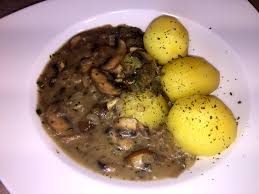 Schwammerlbruhe Von Skelvet Chefkoch Rezept Rezeptideen Lebensmittel Essen Hauptspeise