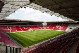 Kein bundesligist nimmt so viele sorgen mit in die feiertage. Mainz 05 Will Zusammenrucken An Einem Ort