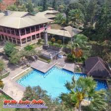 Ukuran kolam renang dan jumlah lintasan ini juga diatur oleh masing masing induk organisasi. Hotel Murah Di Subang Dengan Kolam Renang Harga Mulai Rp241 873