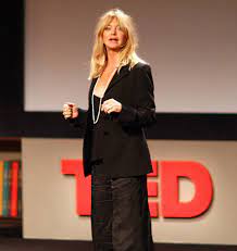 Голди джинн хоун — американская актриса, продюсер, режиссёр и певица. Goldie Hawn Wikipedia