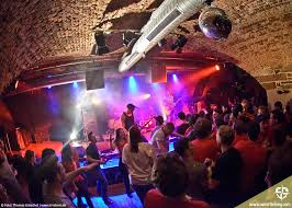 Coffee house instrumental jazz playlist awesome moods for summer 2021. Schmutzki Im Jazzhaus Freiburg Amplifier Magazin