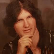 Jennifer Redden's Instagram, Twitter & Facebook