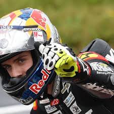Valentino rossi memebrikan penilaian kronologi kecelaikaan yang melibatkan johan zarco dan franco. Happyend Fur Jonas Folger Sport A Z