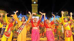 With a happy mix of ethnicities and cultures, the country is a host to numerous varieties of food. Malaysia S Top Festivals Cover East And West