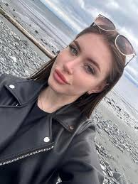 Hi everybody. It's time to get to know my new friends better. My name is  Alina . I am a stylist hairdresser from Ukraine. On February 24, 2022, the  war came to