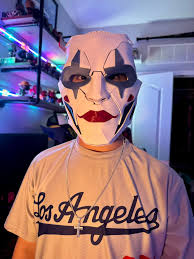 Preview of the new mask I'm working on. Update coming soon…