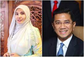 Ia susulan ahli parlimen rembau itu memuatnaik sekeping gambar dalam twitternya pada pukul 2.30 petang hari ini. Didakwa Perli Nurul Izzah Manja Ramai Datang Back Up Serang Balik Azmin Ali Di Twitter