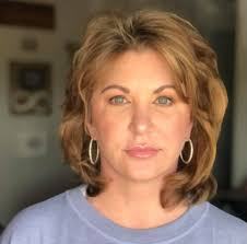 Introducing my sister Krissy to the 'Toes in the Sand' community