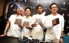 Chords for status wa || kulepas semua yang ku inginkan. Chord Yang Terdalam Peterpan Kunci Gitar Dasar Paling Mudah Dimainkan Tribunnews Com Mobile