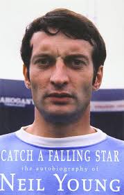 Catch a Falling Star: Young, Neil, Friend, Dante: 9781901746433:  Amazon.com: Books