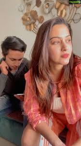 Eshanya Maheshwari Instagram – Kal ke mausam ke baad kis kis ko sardi hogai  hai ? 🙈😅 Follow me on josh app for more exclusive videos @officialjoshapp  pushpa pushparaj funny memeindia josh 