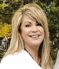 Shelby Nichols's Instagram, Twitter & Facebook