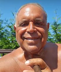 The perfect summer photo of Steve and Willie Boy 🌻💙 #sopranos #summer