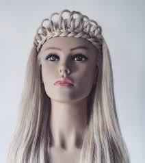 The Tiara Braid! For all you Queens out...