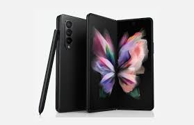 Folded galaxy z fold3 5g, seen from the hinge side. Official Samsung Galaxy Z Fold 3 And Galaxy Z Flip 3 Renders Leak Notebookcheck Net News