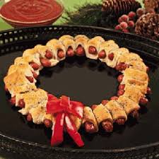 Cookies to decorate, christmas dinner ideas, and holiday party traditions like pudding and cake. 100 Most Creative Christmas Appetizers For A Deliciously Festive Feast Decor Home Ideas Party Food Easy Cheap Christmas Recipes Appetizers Best Christmas Appetizers