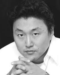 Jin Byun's Instagram, Twitter & Facebook