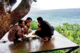 Gajah, bayat, klaten, jawa tengah, indonesia, 57462. Menikmati Sensasi Ketinggian Di Tempat Wisata Bukit Puncak Ratu
