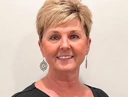 Bailey files for court clerk and 'leaves' office after 17 years