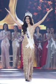 Kén em của khánh vân nằm trong top 6 trang phục dân tộc đẹp nhất tại miss universe 2020 do hoa hậu catriona gray lựa chọn. Bikini Nong Bá»ng Cá»§a 15 NgÆ°á»i Ä'áº¹p Nháº¥t Hoa Háº­u Hoa Háº­u Hoan VÅ© Viá»‡t Nam 2019 Bao NgÆ°á»i Lao Ä'á»™ng
