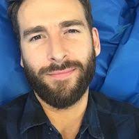 Benjamin Beard's Instagram, Twitter & Facebook