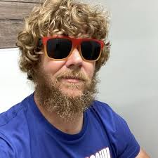 What are some good fishing guides near Crystal Beach?