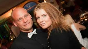 Woman threatened to out ex as gay with porn vid starring man who looked  like him - The Mirror