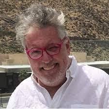 Dayna Mooney's Instagram, Twitter & Facebook