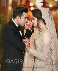 Pin By Nayab Musa On Engagement Mayaun Mehndi Nikah Barat Walima Dresses East Indian Wedding Dress Indian Wedding Dress Pakistani Wedding Outfits