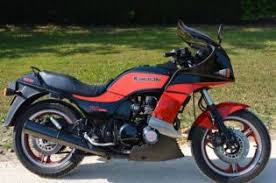 Die helme verfügen in der regel über eine gute aerodynamik und eine verhältnismässig geringe geräuschentwicklung. Coluche Moto Station