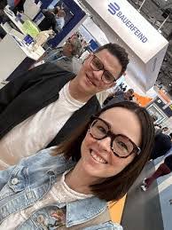 Melinda Koch's Instagram, Twitter & Facebook