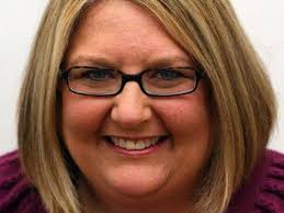 Analysis: Daniels made the right court pick