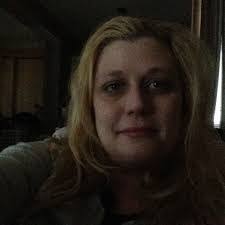 Mary Dray's Instagram, Twitter & Facebook