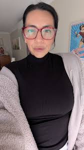 That wasn't Sandra in Fuego bed it was Veronica Taylor🤷 we never saw her  face