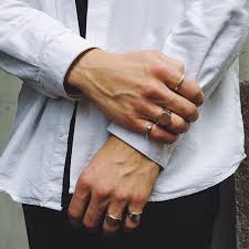 Tom Wood Jewellery Wear On Instagram A Nice Mix Of Tom Wood Finger Candy By Eskeinterior Tomwood Mens Rings Fashion Mens Accessories Men S Jewelry Rings