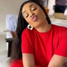 Blondedy Ferdinand House Tour